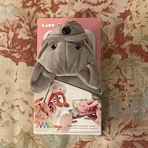 NEW Laut Grey Bulldog Plush Phone Wallet MagSafe Compatible 🌺